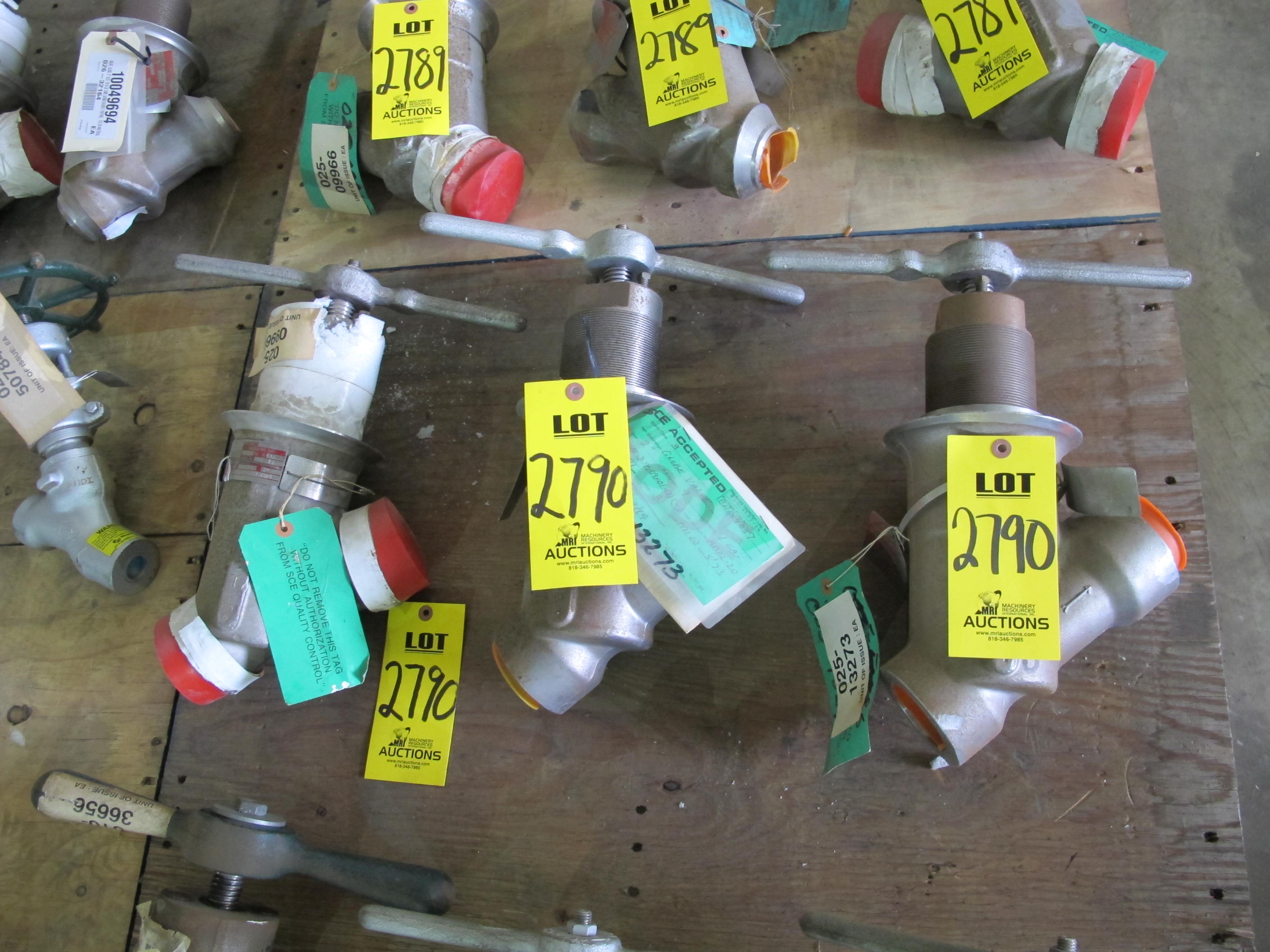 LOT (3) VALVES, GLOBE TYPE, 2" SIZE, 600 LB, 1030 LB/650 DEGREE F RATING, 316 SS MATERIAL, SOCKET WELD CONNECTIONS, SA182 SPECIFICATION, HARD FACED SEAT AND DISC, INCONEL DIAPHRAGM TRIM. PAINT CODE N, PART # SC-D-9909X01-(3) (W-51) LOADING & HANDLING FEE $15-
